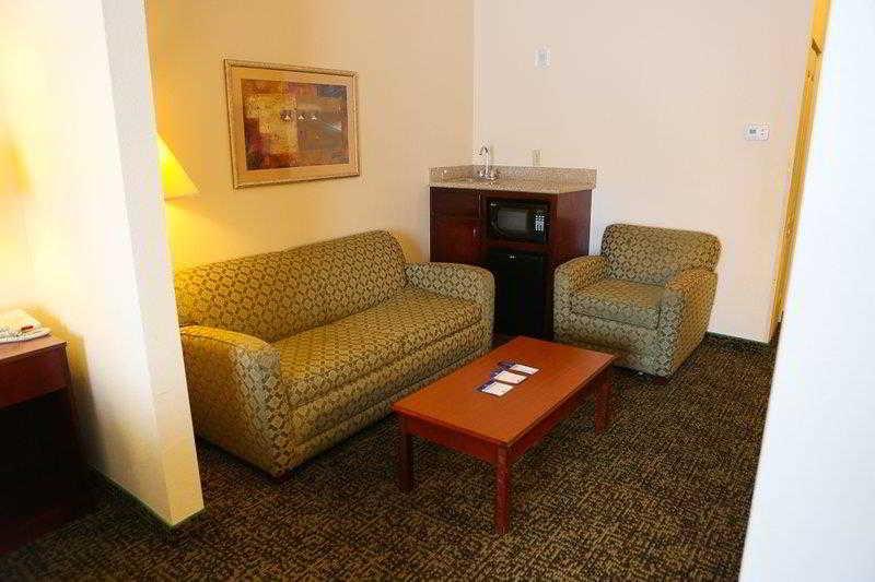 Country Inn & Suites By Radisson, Midway - Tallahassee West Экстерьер фото