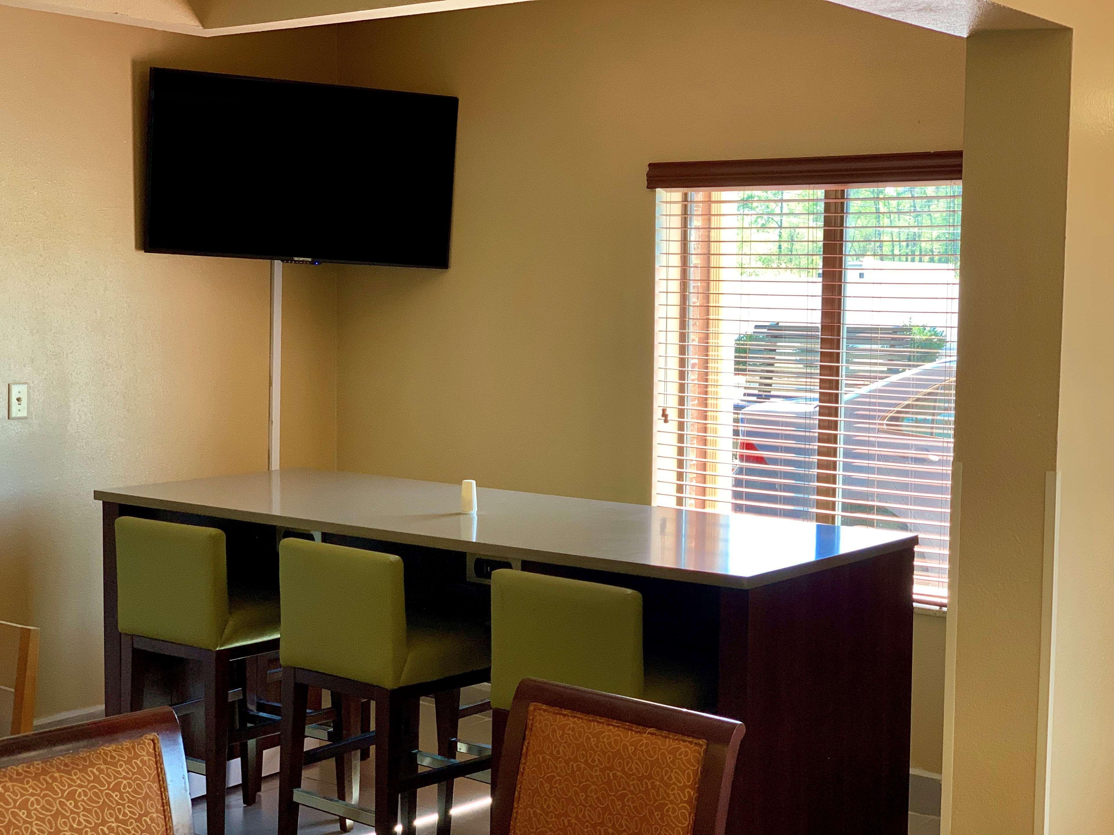 Country Inn & Suites By Radisson, Midway - Tallahassee West Экстерьер фото